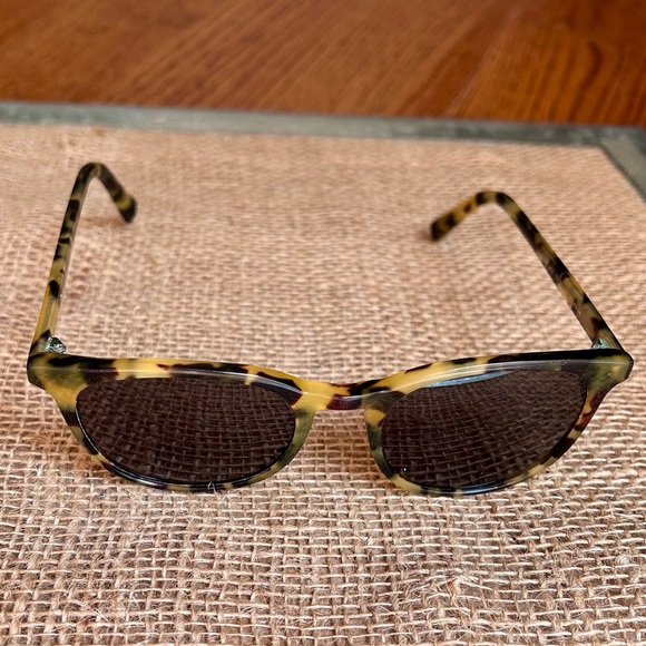 Warby Parker Durand Tortoise Sunglasses - Picture 3 of 7